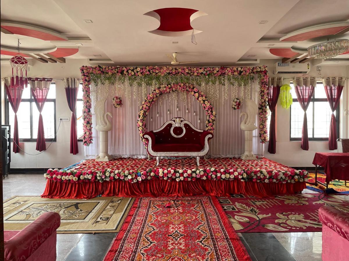 Hotel Pratap Palace Bharatpur Kültér fotó